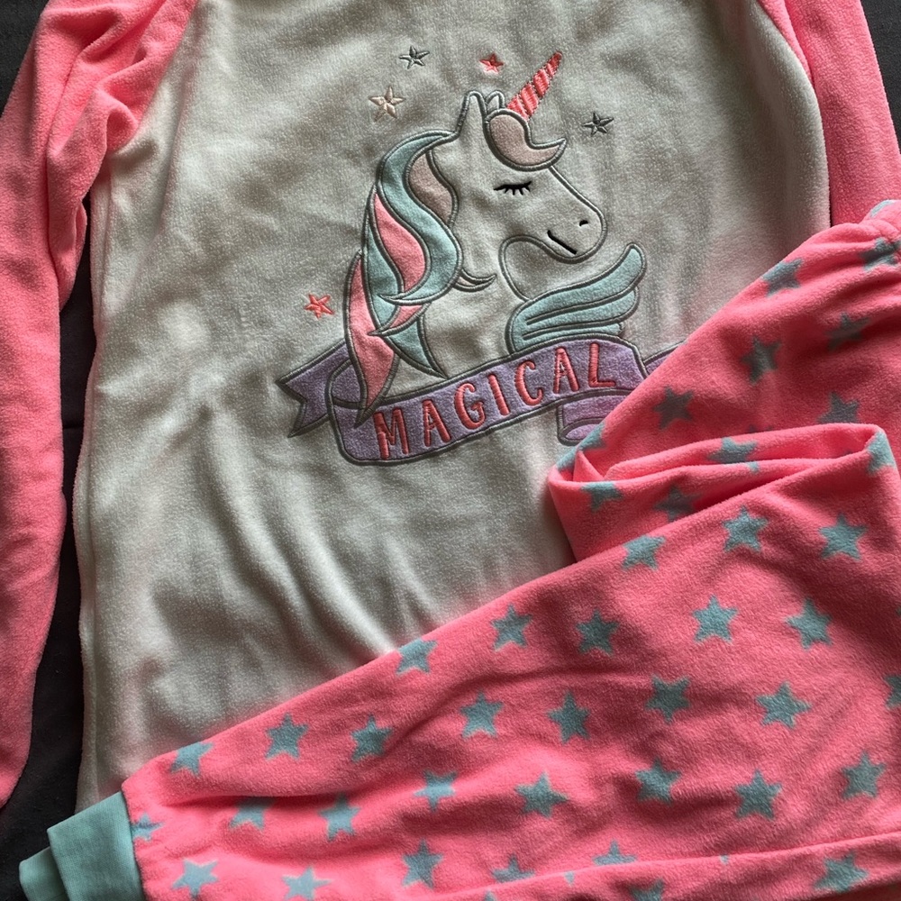 Primark Kids Pajama Set, never worn tags were removed. Size 11/12